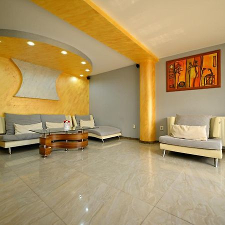 Pensiunea Mama Lia Hateg Exterior photo